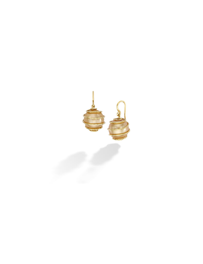 mish_products_earrings_Orbiting-Prl-Golden SS-ER-1