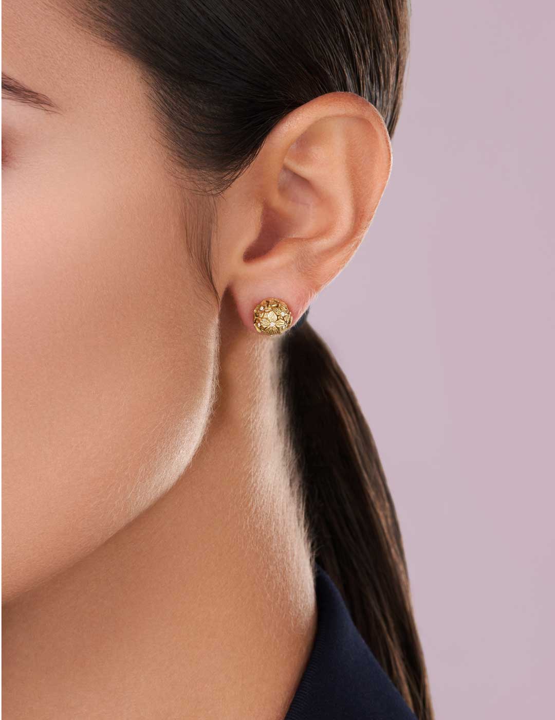 Hydrangea-Stud-ER-fx