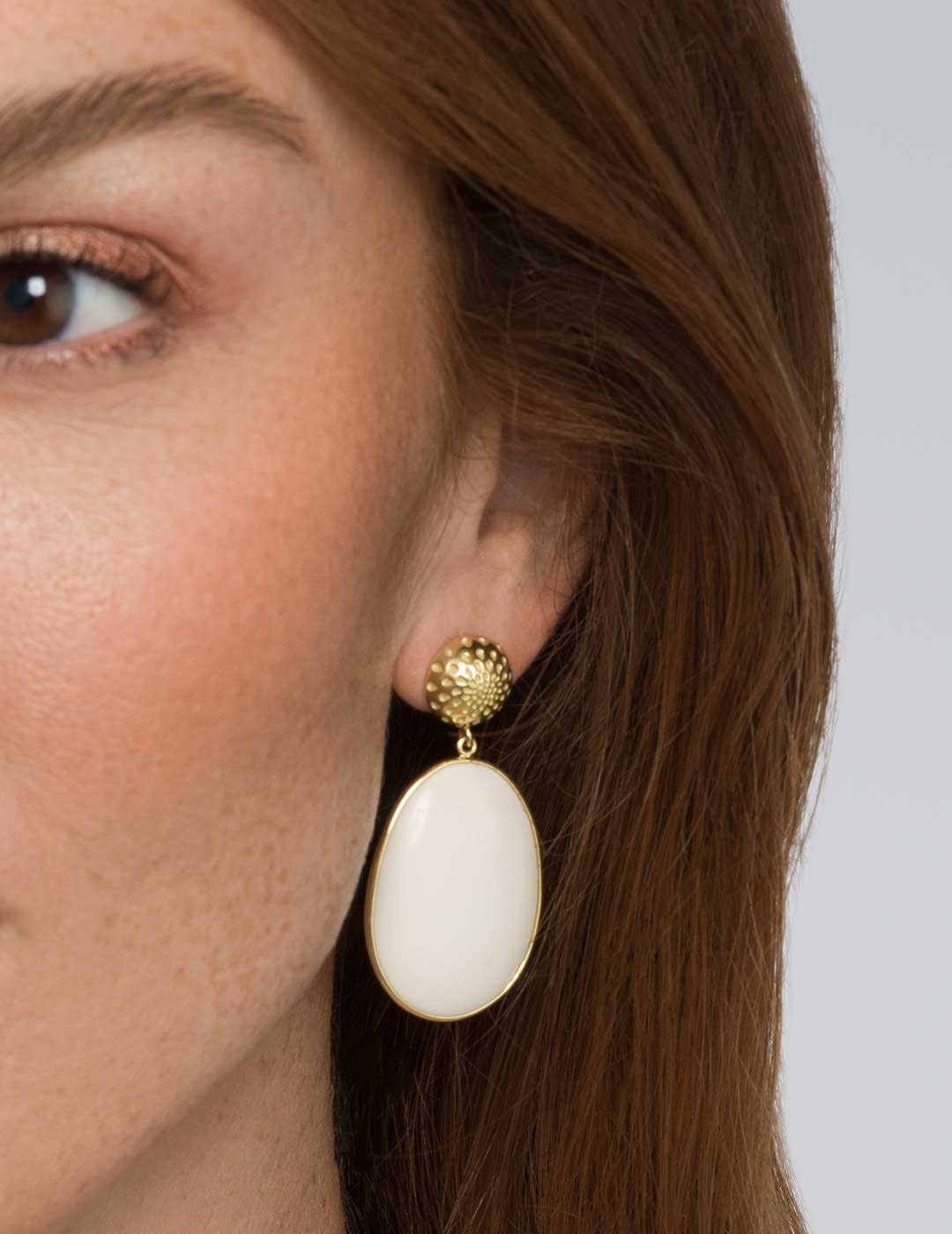 Strawberry-Cntr-ER-Howlite-2