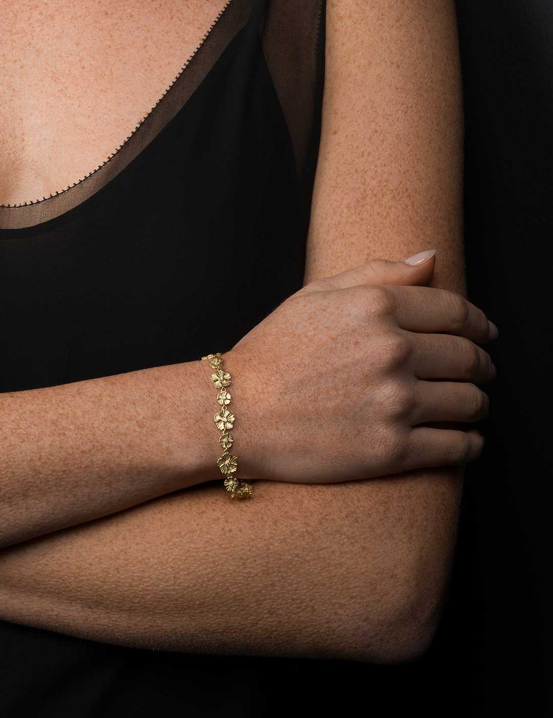 StrawberryFlwr-Alternating-Bracelet